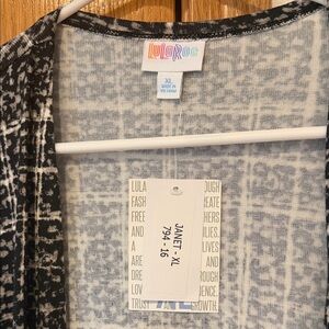 LuLaRoe Janet XL Cardigan - Black & White Abstract